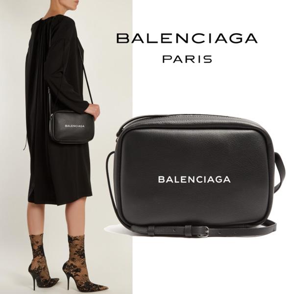 【Balenciaga】EVERYDAY レザーCAMERA BAG ロゴ入り ショルダーバッグ 8071103